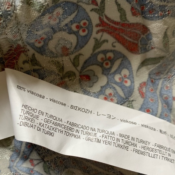 Beautiful Wrap Dress by Zara - Picture 4 of 4